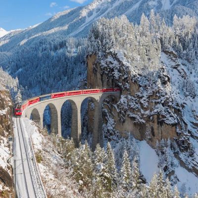 Rondreis Wintersprookje Zwitserland Trein door Bergpas